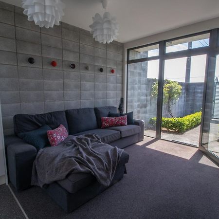 Fabulous In Fitzroy Comfortably Sleeps Ten Guests New Plymouth Exterior foto