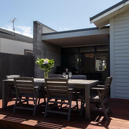 Fabulous In Fitzroy Comfortably Sleeps Ten Guests New Plymouth Exterior foto